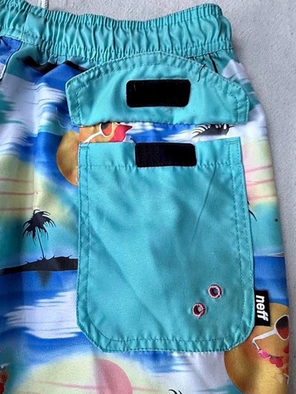 Neff Rubber Ducky Life Hot Tub Volley Swim Trunks Shorts Medium - Picture 7 of 7